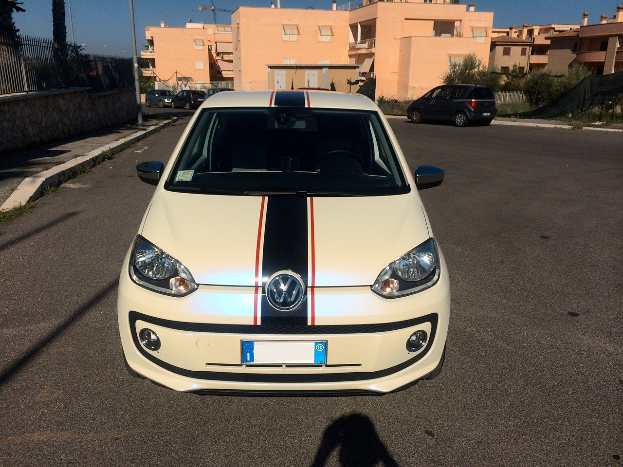volkswagen-up-wrapping-bianco-perla-03